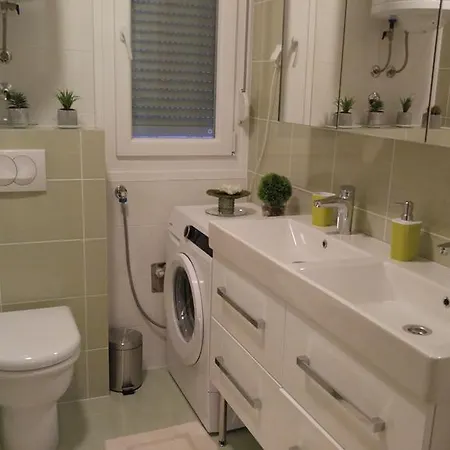 Апартаменти Penthouse Znjan *