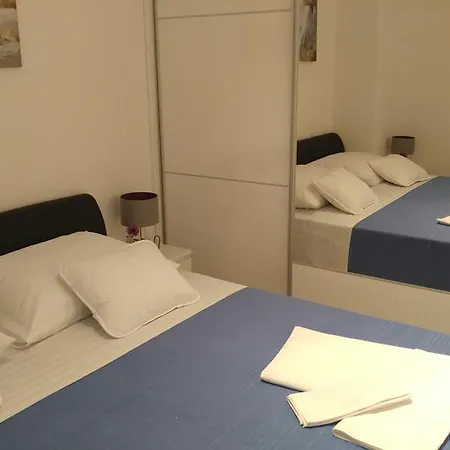 Penthouse Znjan 아파트 *